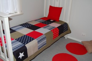 Custom Single Quilt "Red/Navy/MilitaryGreen"